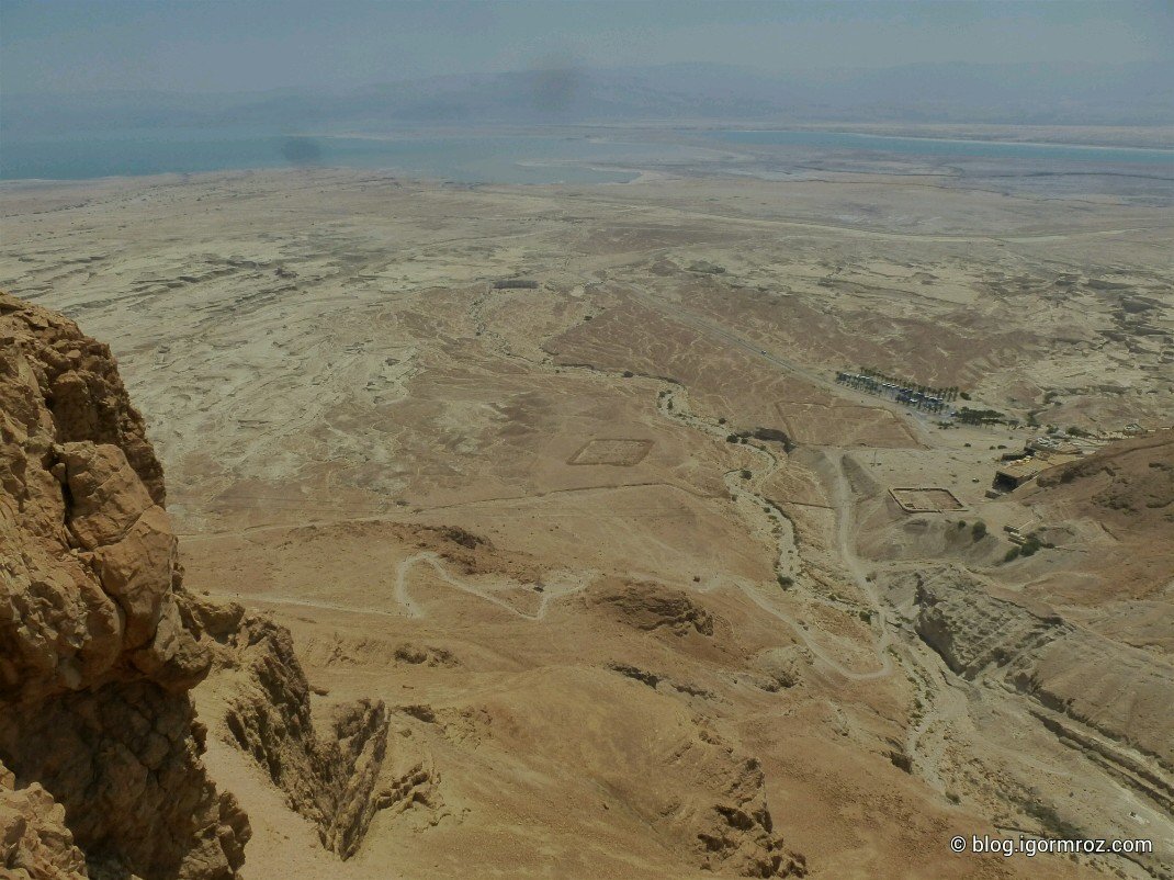 Masada, rzymskie obozy