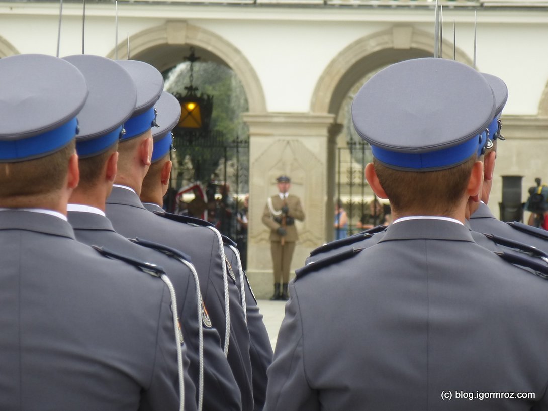 Zmiana warty przed Grobem Nieznanego Żołnierza